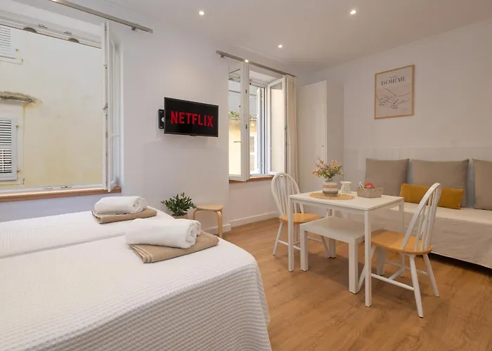 Adagio 1- Studio, Old Town *